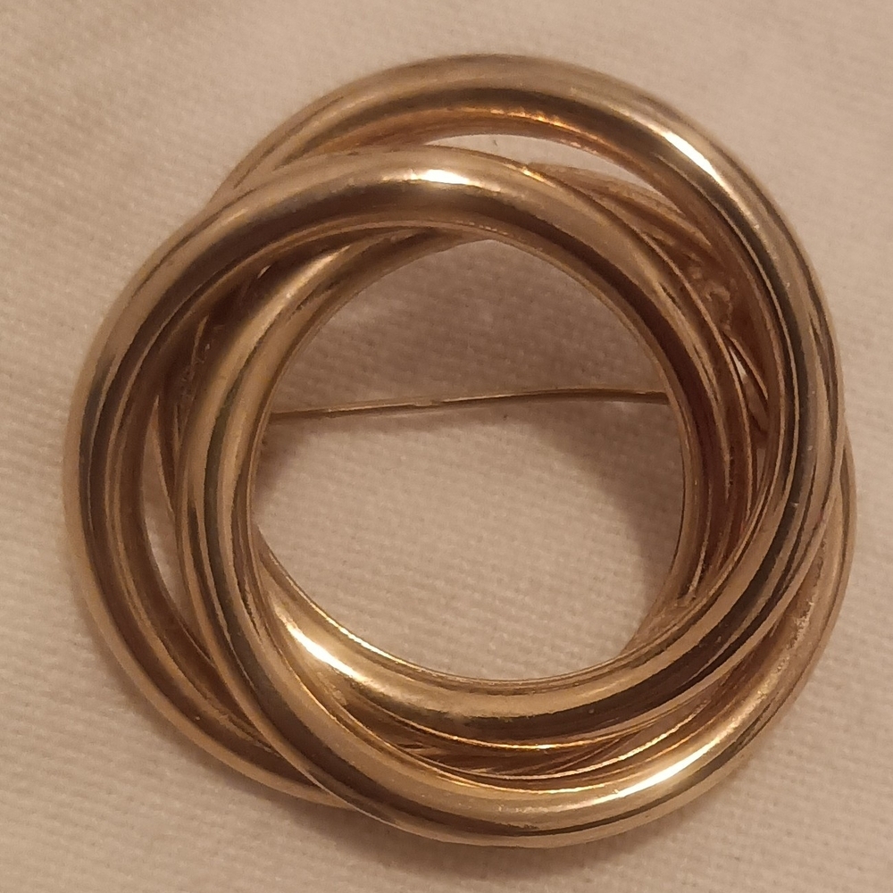 Gold-Tone Interlocking Circle Brooch - Women Jewelry
